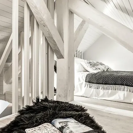 La Gloriette Apartment